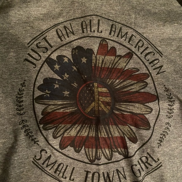 Top - Picture 2 of 2